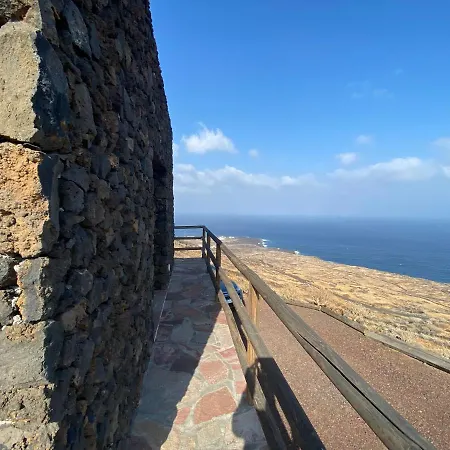 Pajero Cadenas Chalet Valverde (El Hierro)